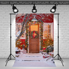 House Decorated With Wreaths Christmas Photo Backdrop - Layoris