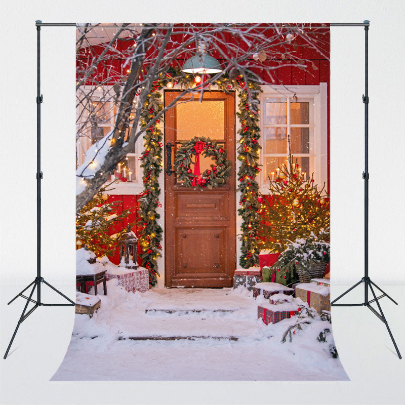 House Decorated With Wreaths Christmas Photo Backdrop - Layoris