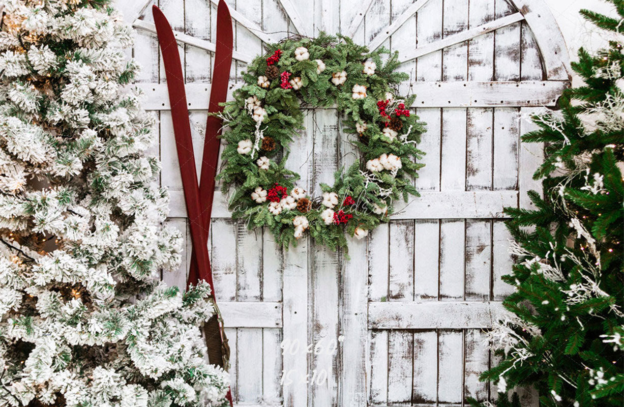 White Wooden Door Wreath Christmas Backdrop - Layoris