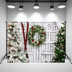 White Wooden Door Wreath Christmas Backdrop - Layoris