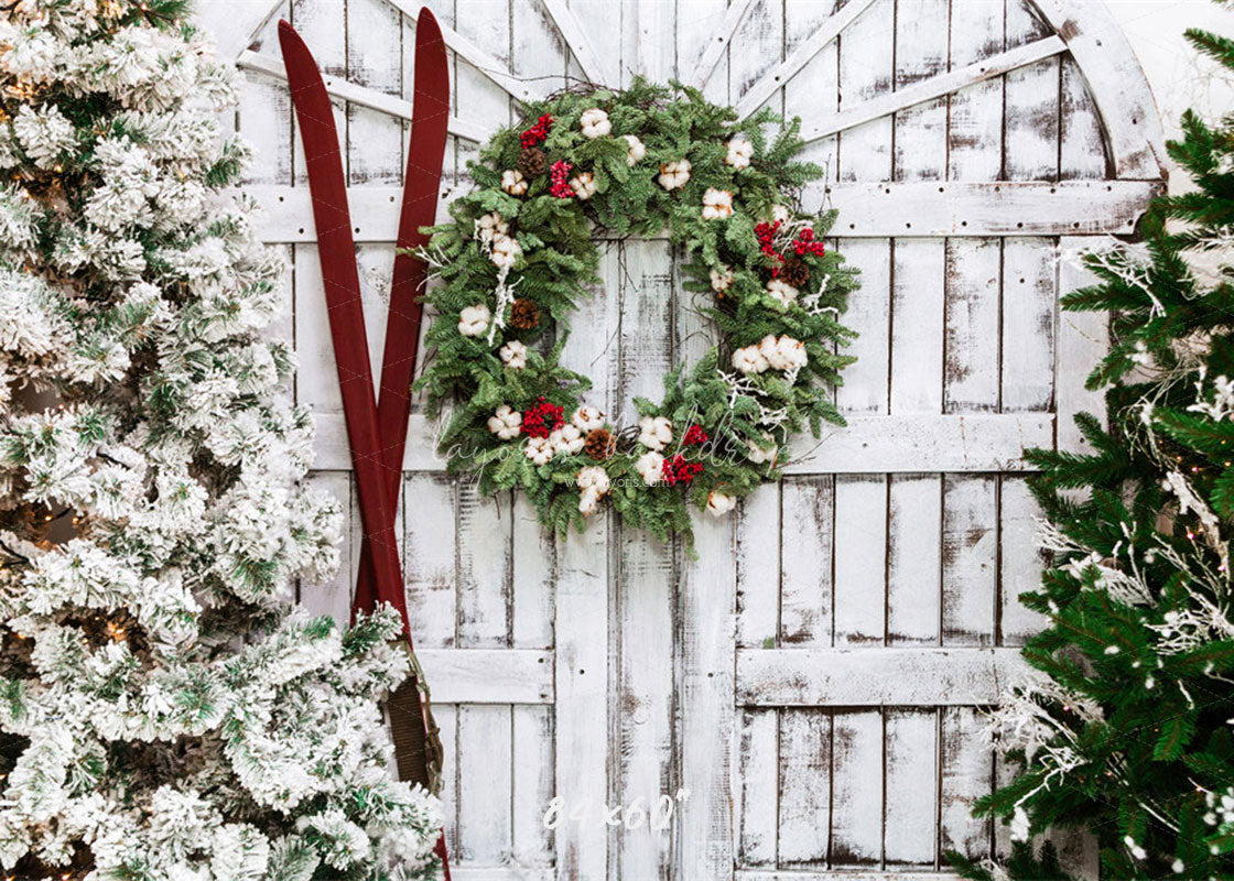 White Wooden Door Wreath Christmas Backdrop - Layoris