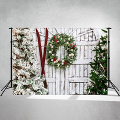 White Wooden Door Wreath Christmas Backdrop - Layoris