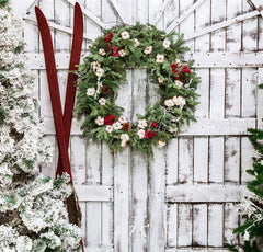 White Wooden Door Wreath Christmas Backdrop - Layoris