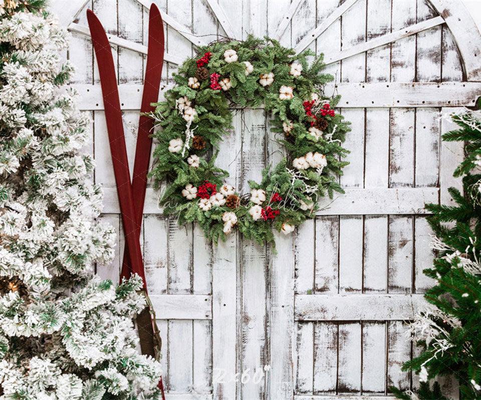 White Wooden Door Wreath Christmas Backdrop - Layoris