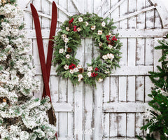 White Wooden Door Wreath Christmas Backdrop - Layoris