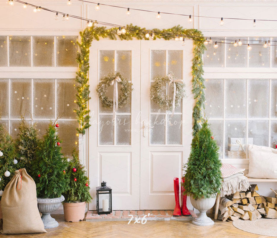 White Door And Window Wreath Christmas Backdrop - Layoris
