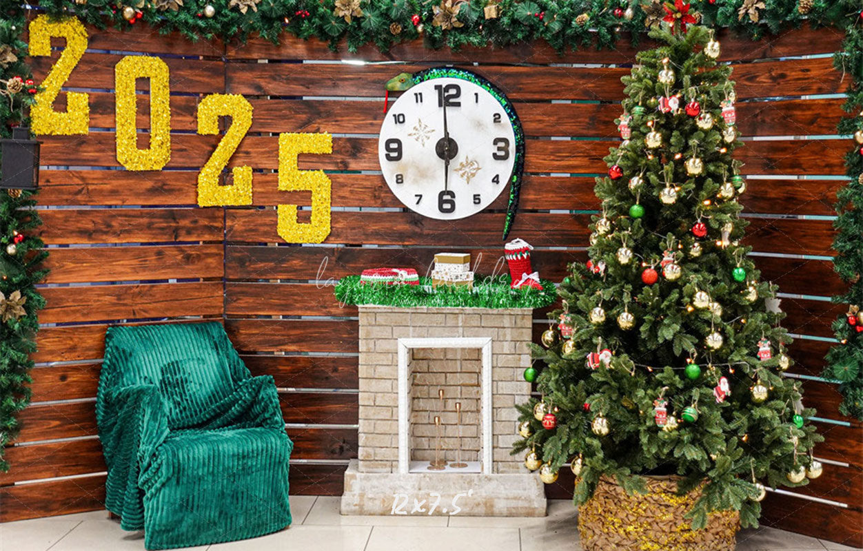 Wooden Christmas Tree 2025 New Year Backdrop - Layoris