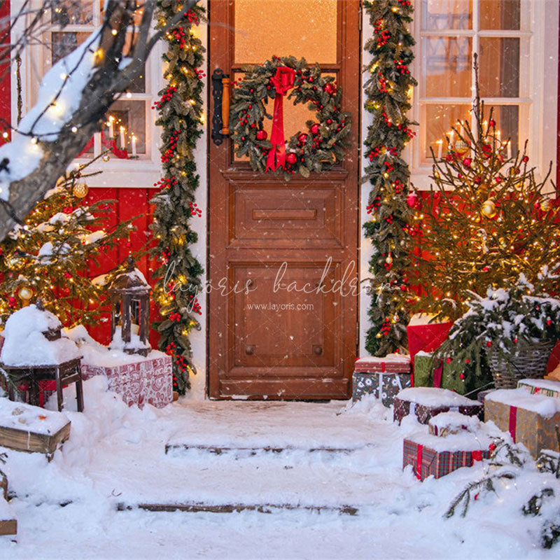 Red House Wooden Door Wreath Christmas Backdrop - Layoris
