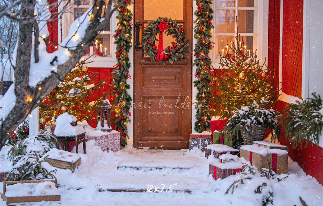 Red House Wooden Door Wreath Christmas Backdrop - Layoris