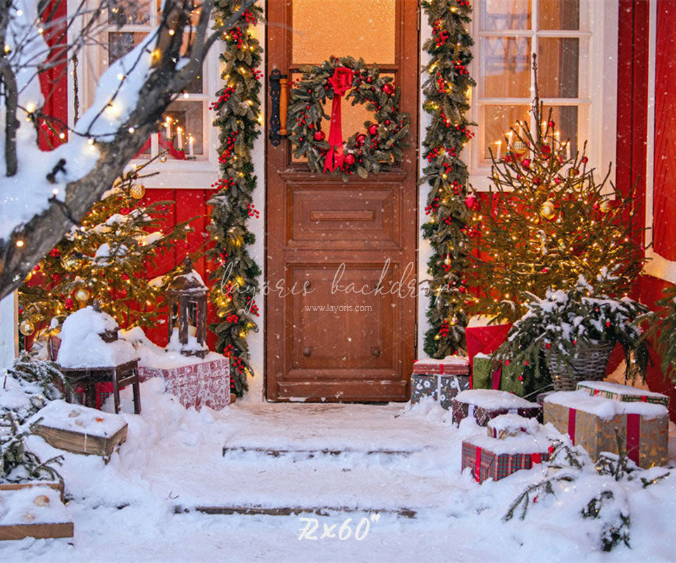 Red House Wooden Door Wreath Christmas Backdrop - Layoris
