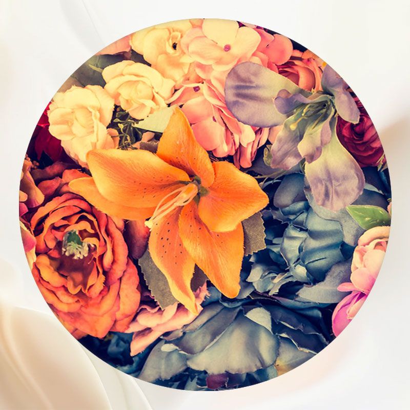 Vintage Toned Floral Women Circle Backdrop - Layoris