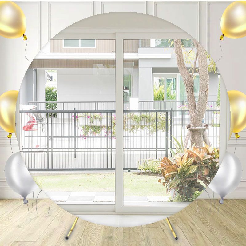 Blurred White Windows Circle Backdrop - Layoris